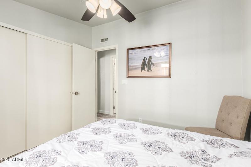 2nd bedroom