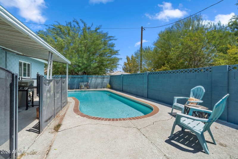 2335 W Campus Drive, Phoenix 85015