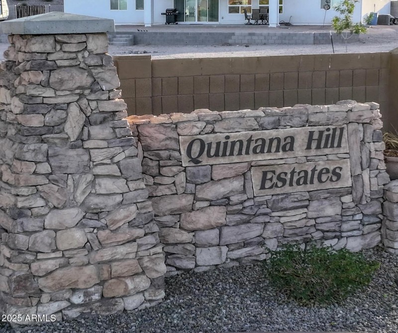 28143 N Quintana Pl