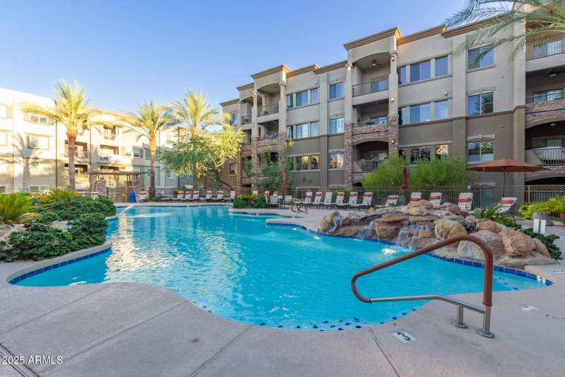 Pool w/ waterfall