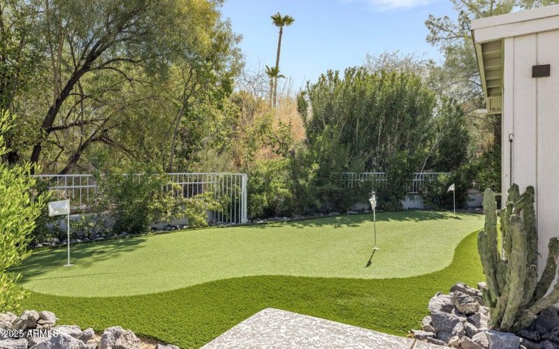 20250323224416750755000000-o