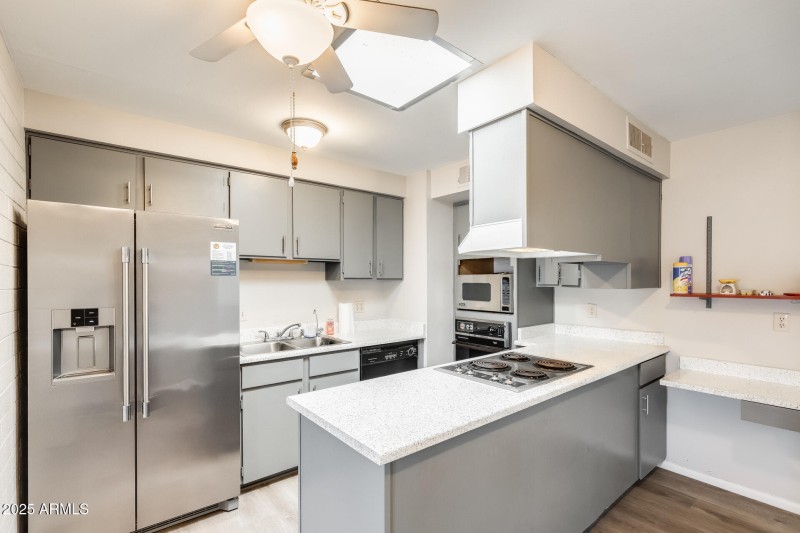 Great Updated Kitchen!