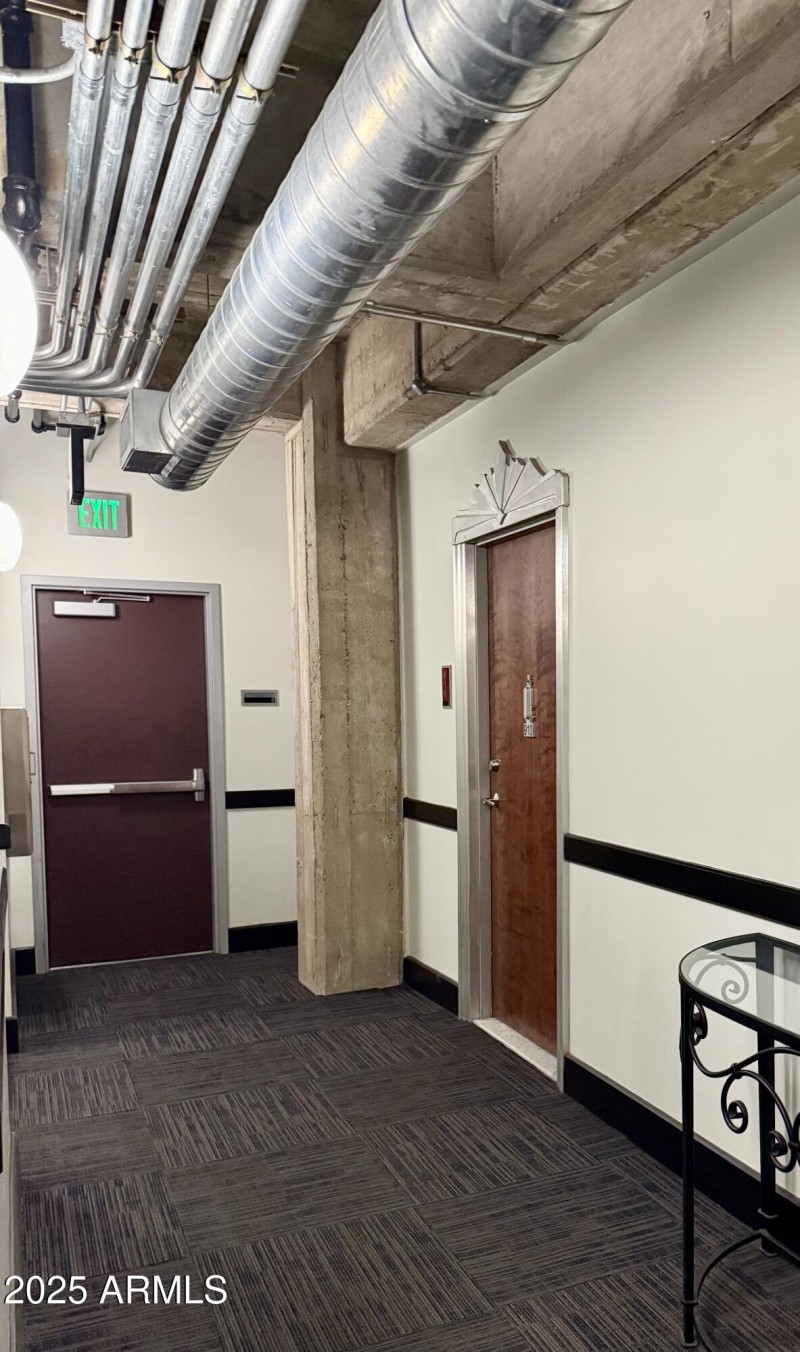 Hallyway