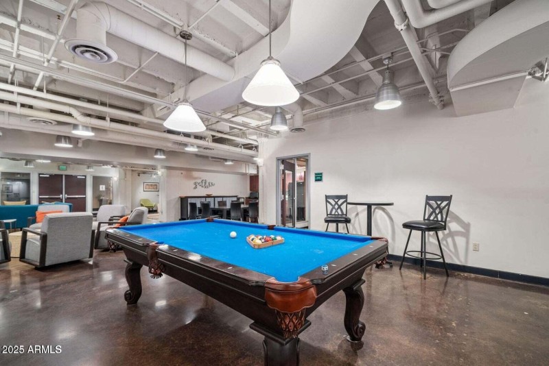 Rec area basement4