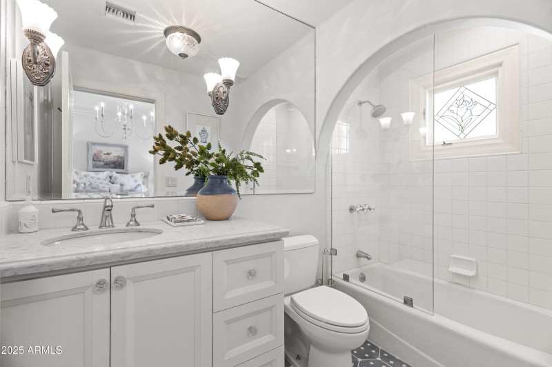 En-suite Bathroom 2