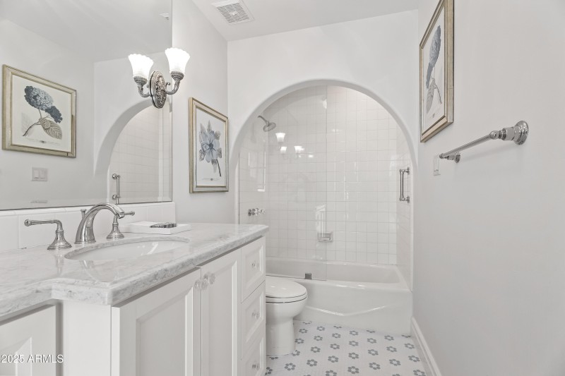 En-Suite Bathroom 3