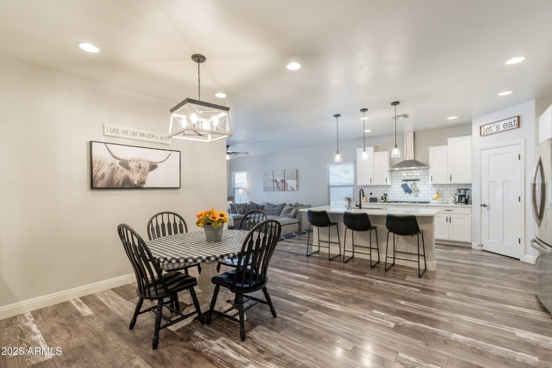 OPEN KITCHEN