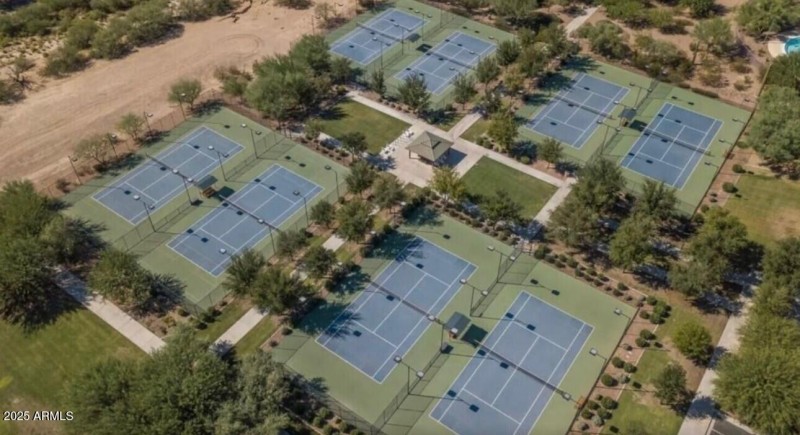 PICKLEBALL/TENNIS