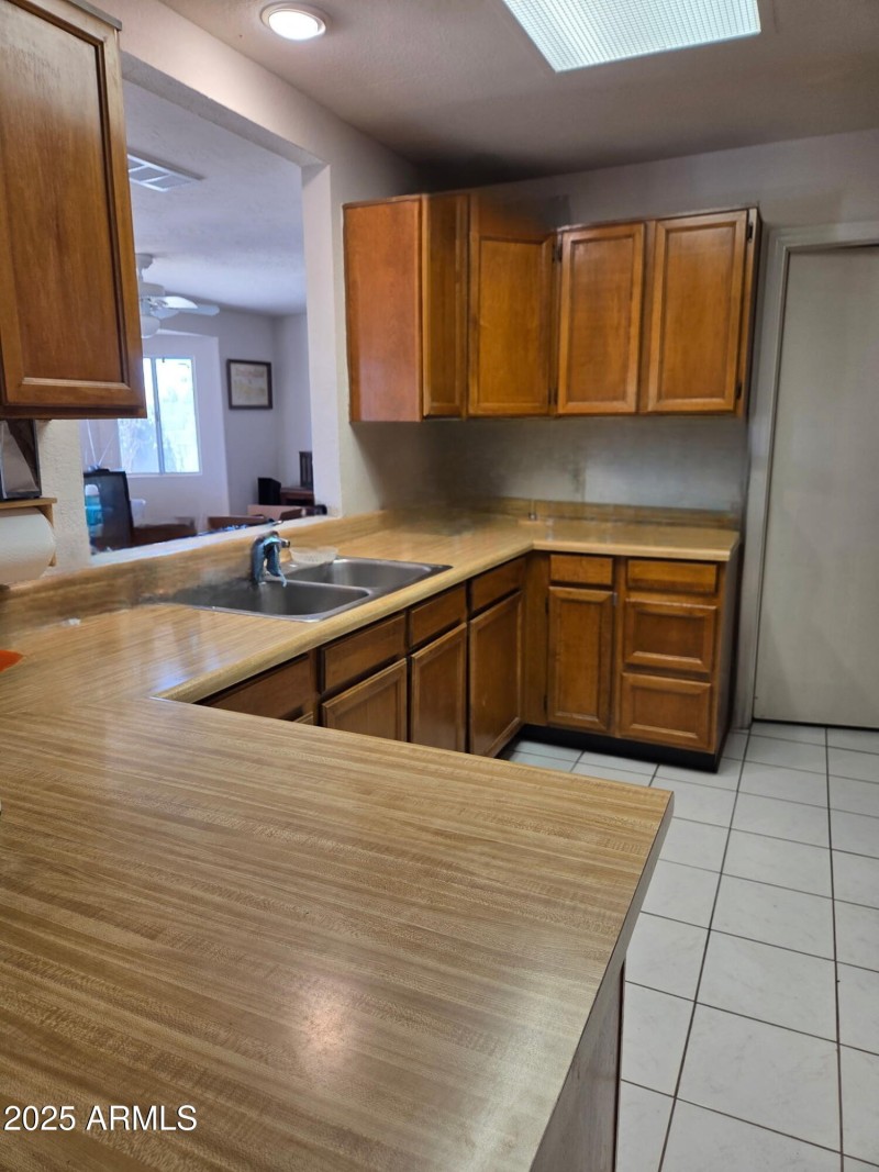 Kitchen sink