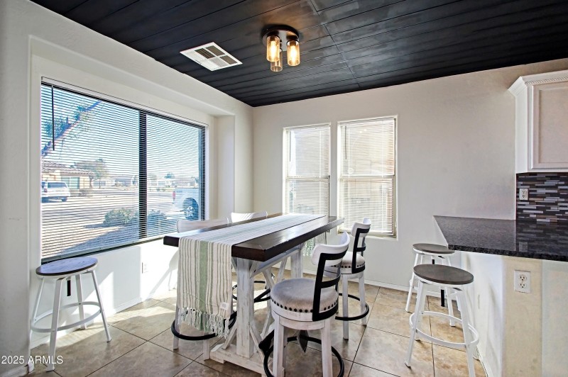 Eating Area and Kitchen 1