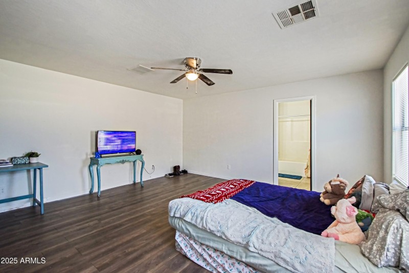 Second bedroom