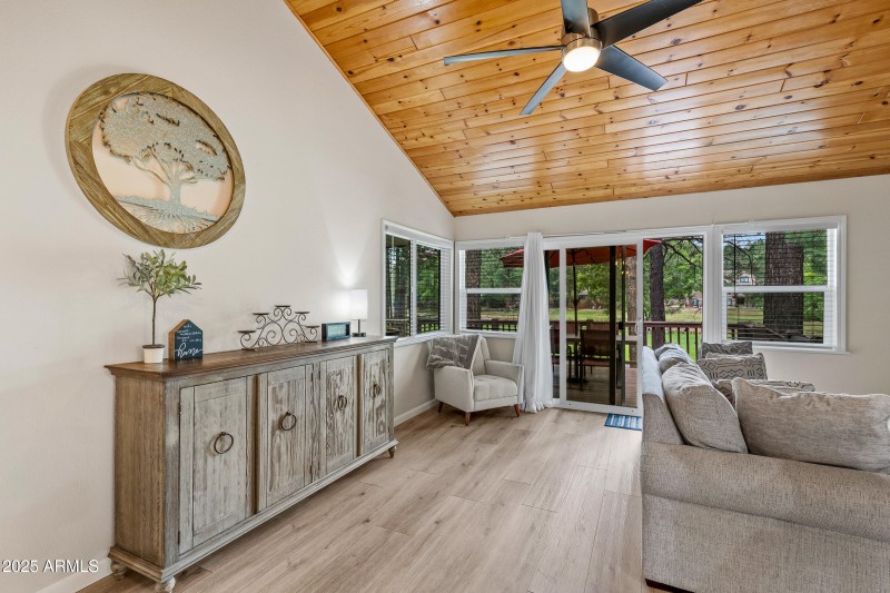 1710 N Fairway Dr-12