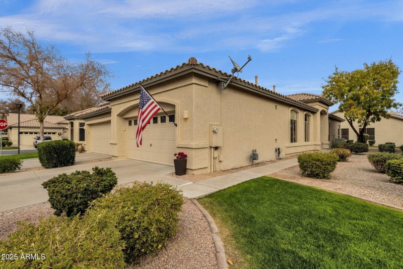 3-web-or-mls-23705-s-pleasant-way