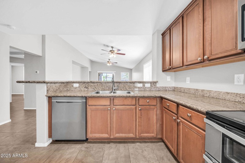 23838 W Gibson Ln-9