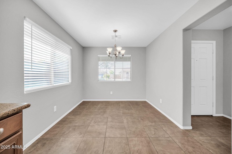 23838 W Gibson Ln-11