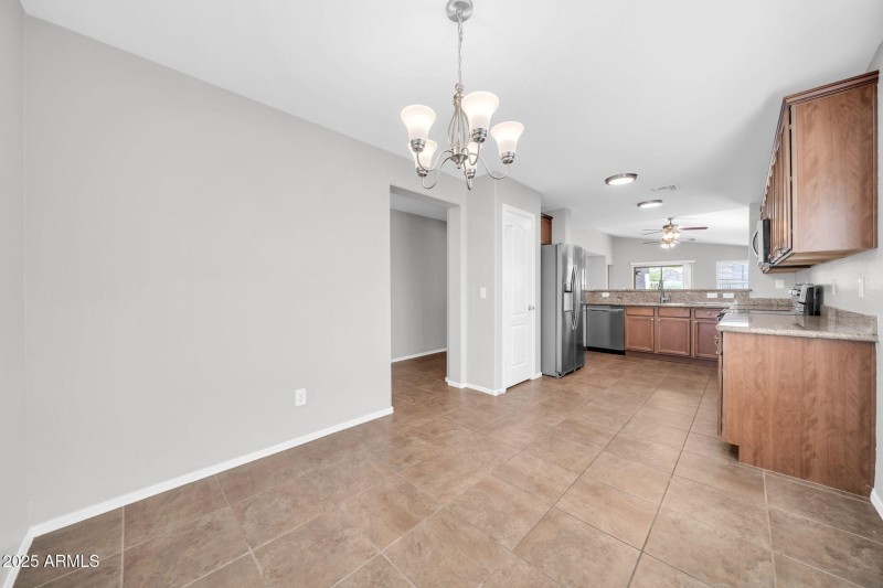 23838 W Gibson Ln-12