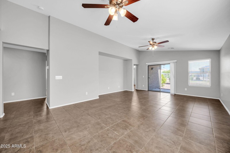23838 W Gibson Ln-15