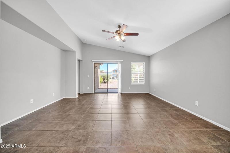 23838 W Gibson Ln-16