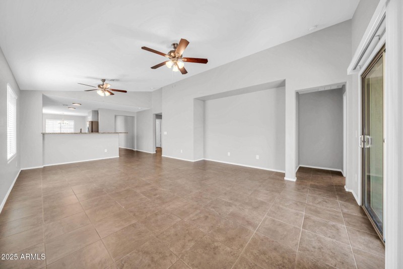 23838 W Gibson Ln-17