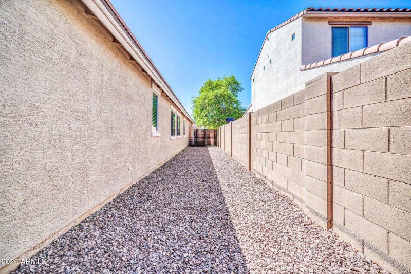 23838 W Gibson Ln-39