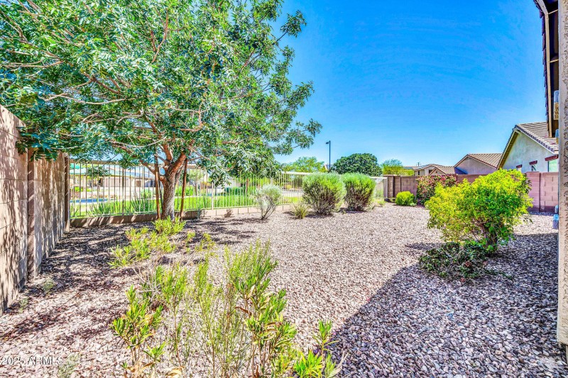 23838 W Gibson Ln-40