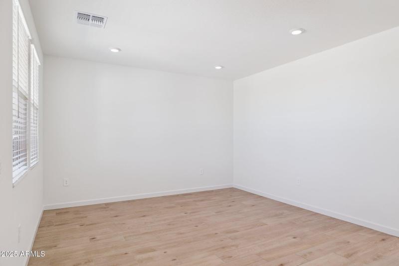 Dining Rm