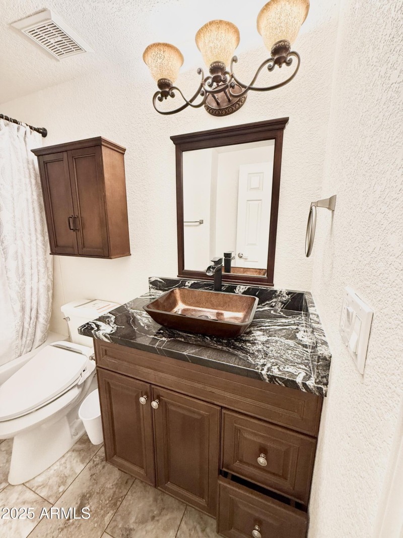 Bathroom2