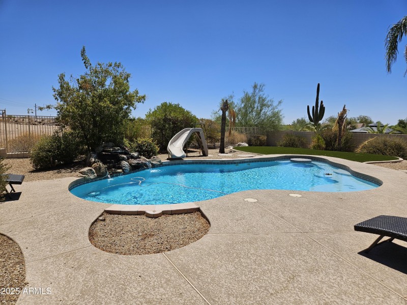 9550 Hannibal Cir - Pool