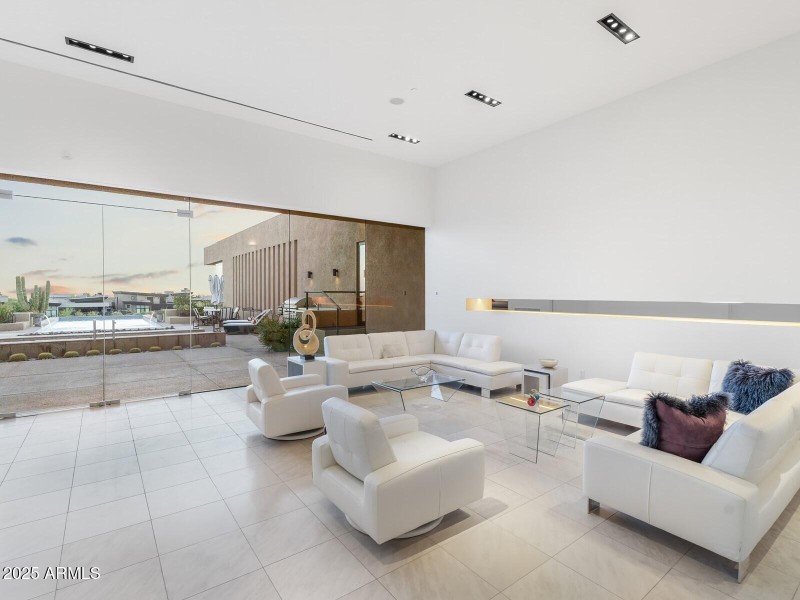 073_Great Room