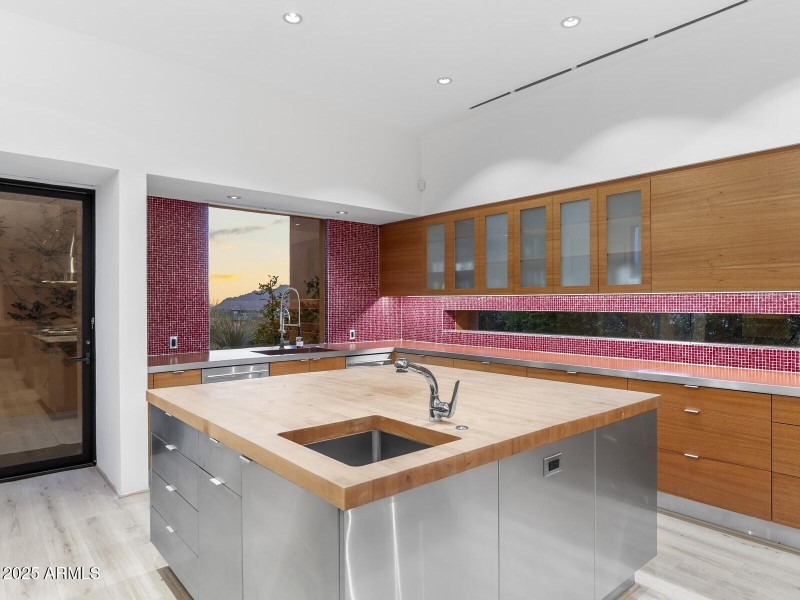 084_Kitchen