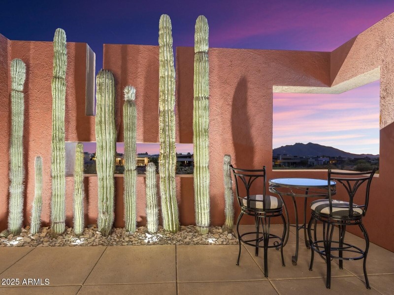 102_Private Patio