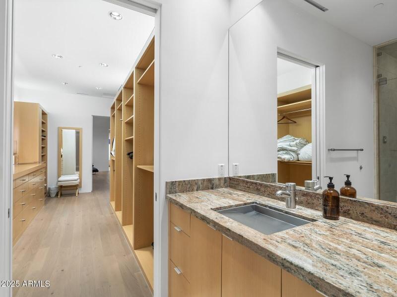 107_Bathroom