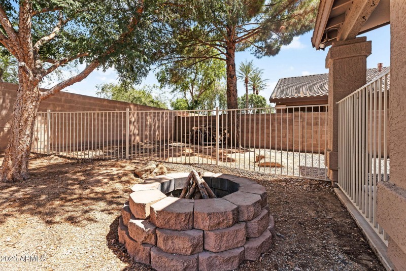 Built-in fire pit