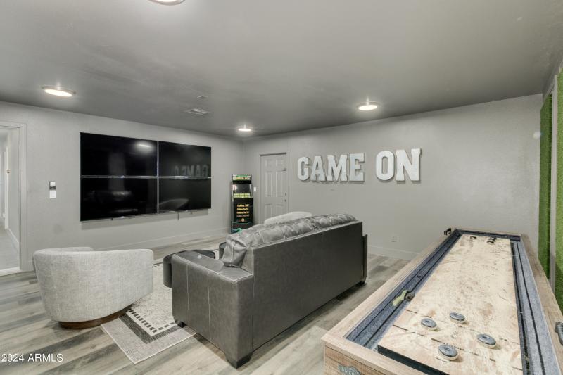 devonshire_gameroom2