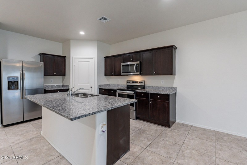 28-web-or-mls-Basil-9