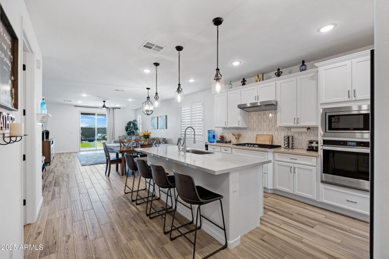 5633 N 206th Ave-8