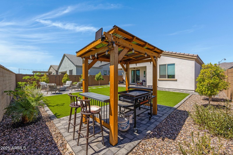 5633 N 206th Ave-36