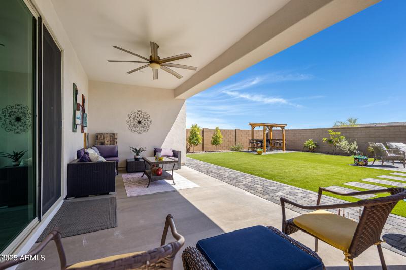 5633 N 206th Ave-40