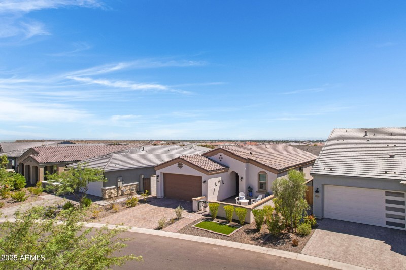 5633 N 206th Ave-43