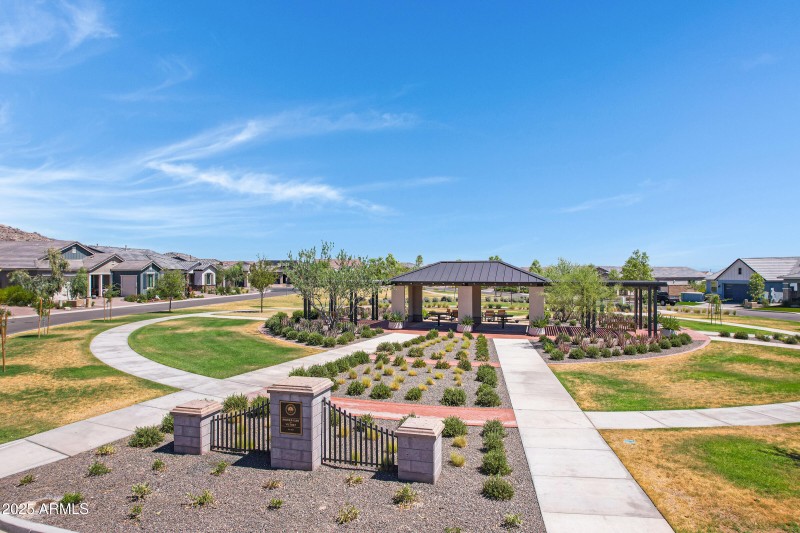 5633 N 206th Ave-50