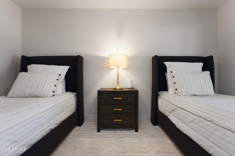 PropertyImageCo_13422N58thPl_WEB-3