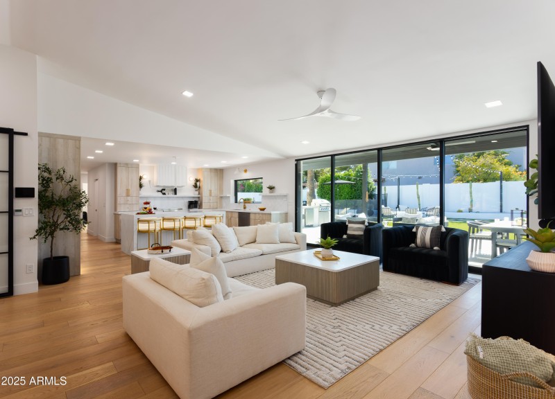 PropertyImageCo_13422N58thPl_WEB-32