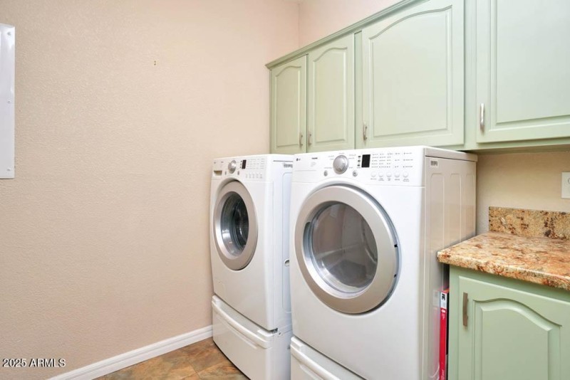 Electric Washer and Dryer