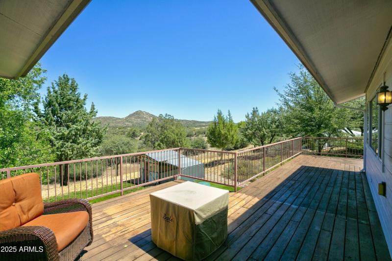 Upper Wrap Around Deck