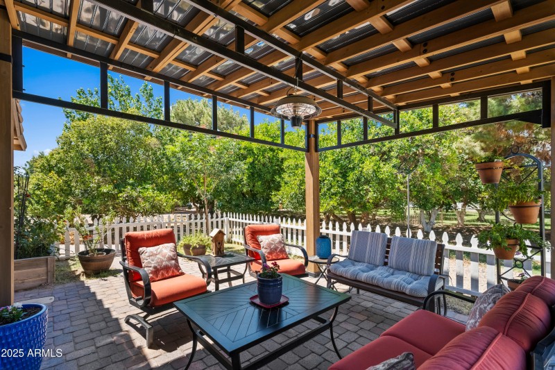 Guest house covered patio