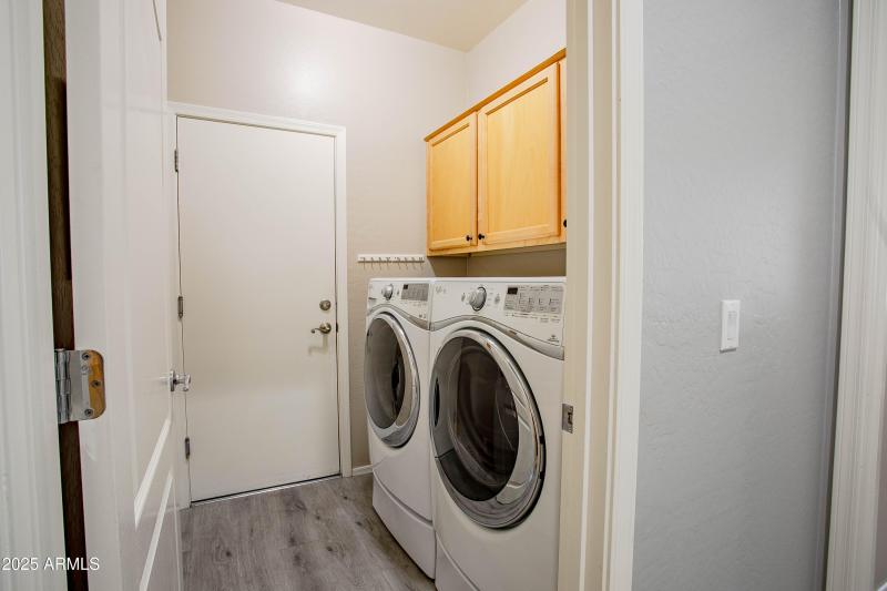 4247 E Crown Ct-39