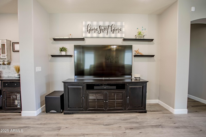 4247 E Crown Ct-21