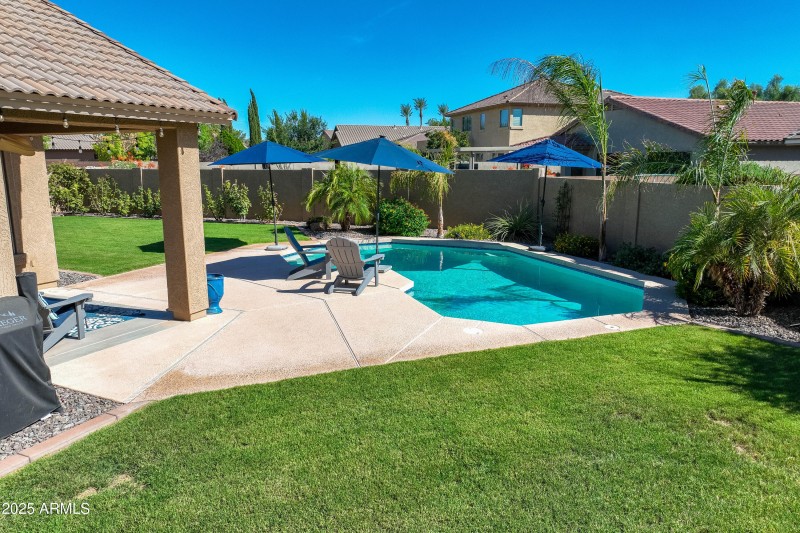 4247 E Crown Ct-65