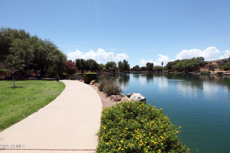 hiking-riding-Lake-path