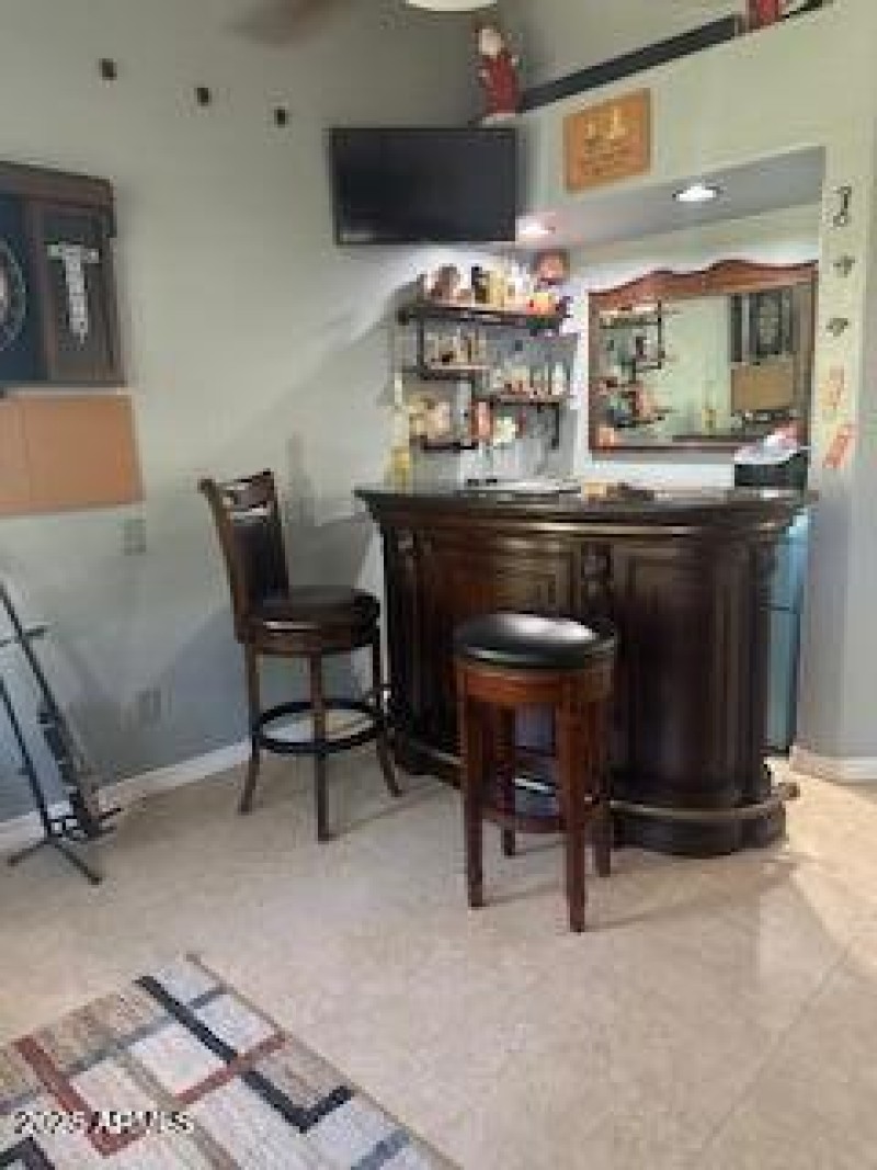 Den/bar/office